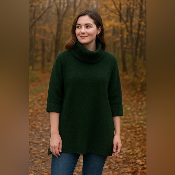 Lou & Grey dark green long oversized sweater with slits in side and crowl neck - Picture 1 of 8